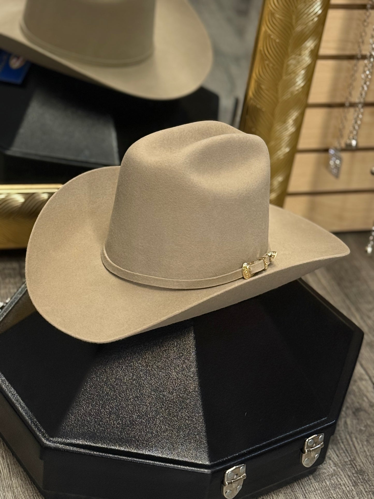 200x Austin Hats Patron