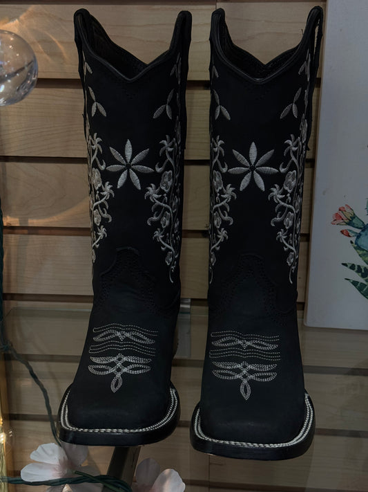 Coqueta | Womens Black Square Toe Boots