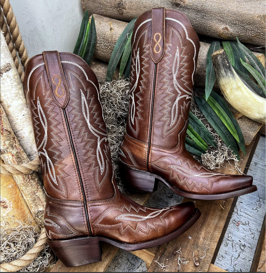 Amelia Brown Woman Boots Snip Toe