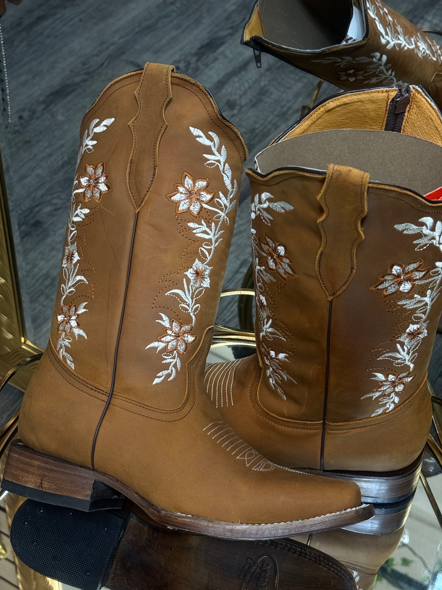 Margarita | Women’s Square Toe Boots