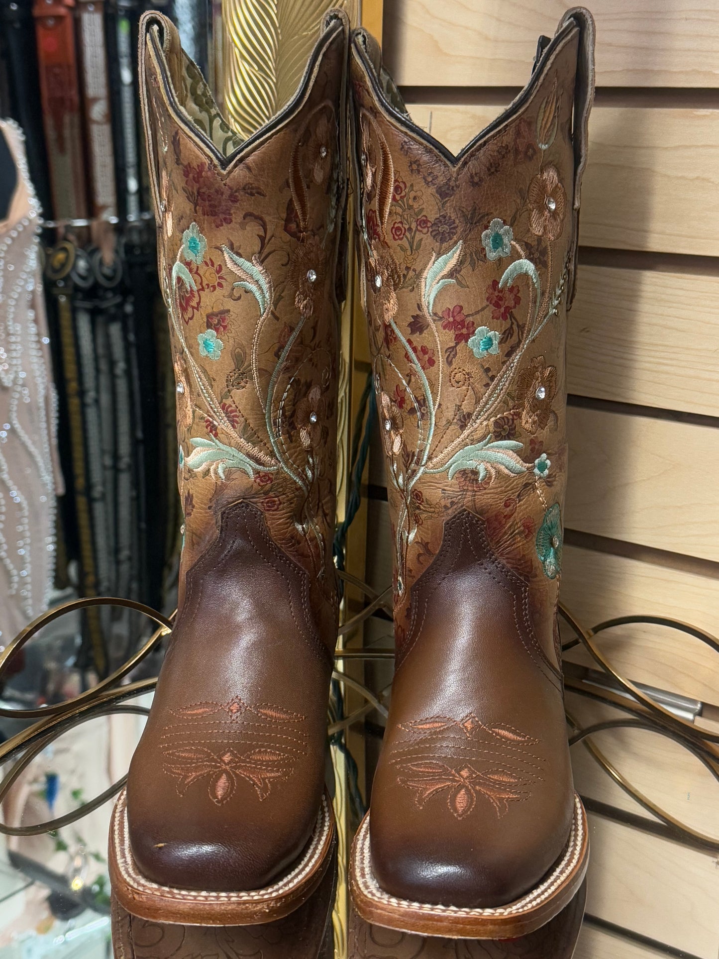 Pacific | Women’s Square Toe Boots