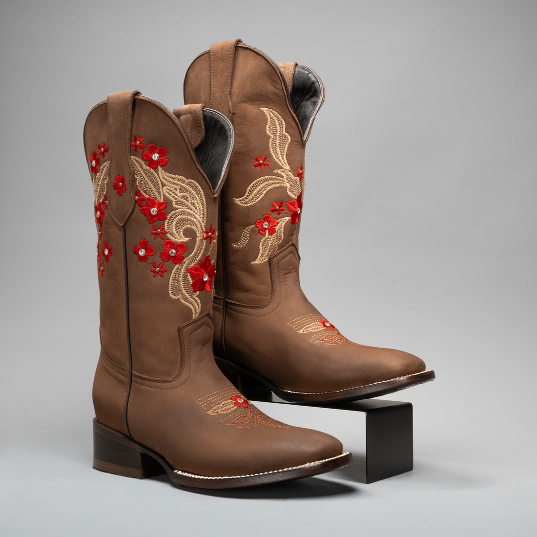JASMINE |WOMEN'S RED EMBROIDERED SQUARE TOE COWBOY BOOTS AND BELT COMBO