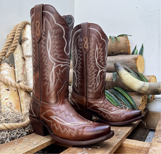 Amelia Brown Woman Boots Snip Toe