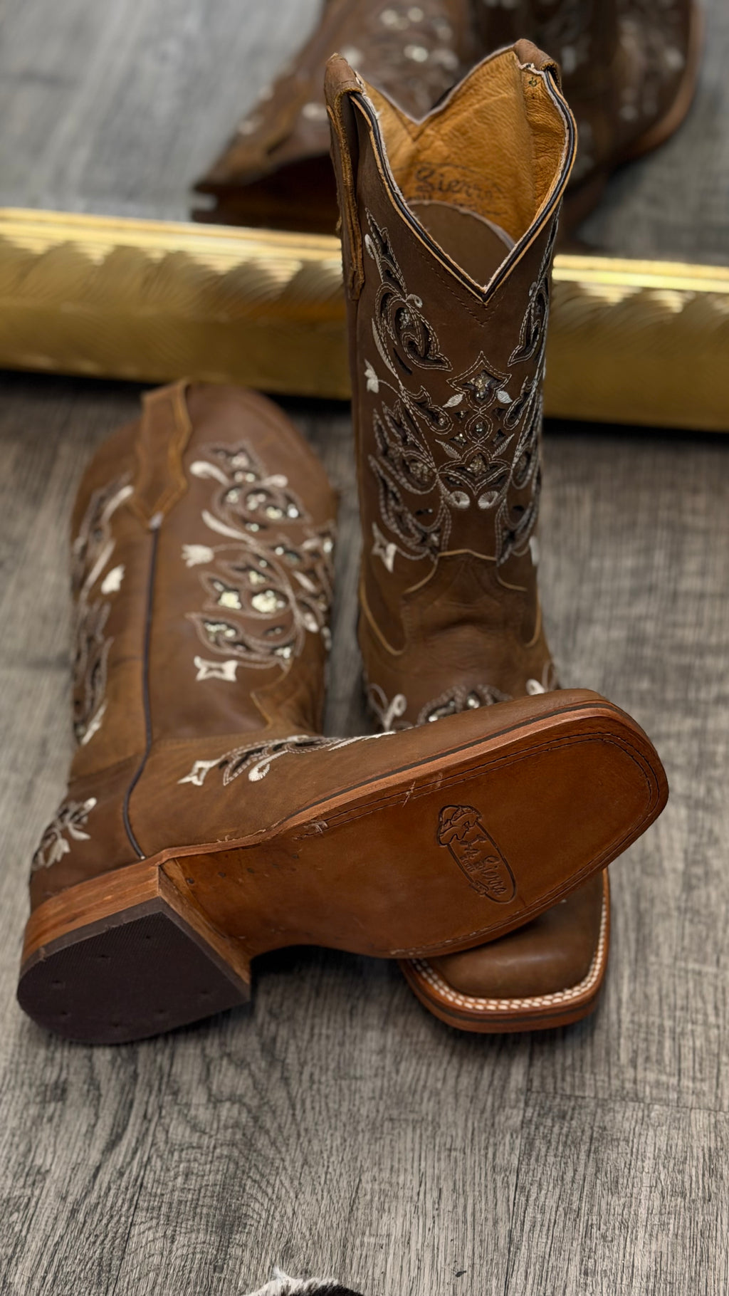 Chica Dorada Boots(Tan)