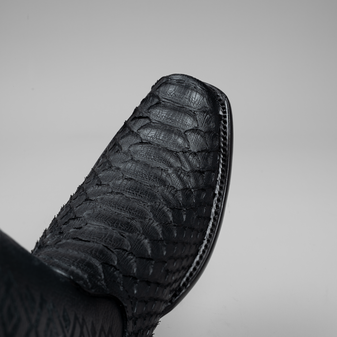 MEN'S PYTHON SNIP TOE ZIPPER COWBOY BOOTS