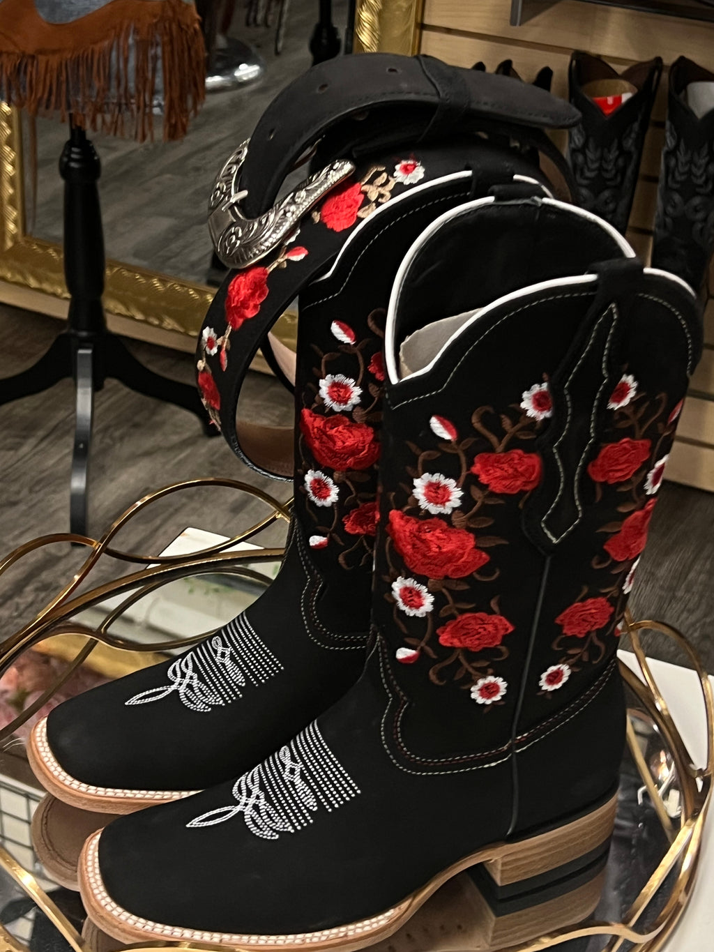 Flor51 Black Boots & Belt