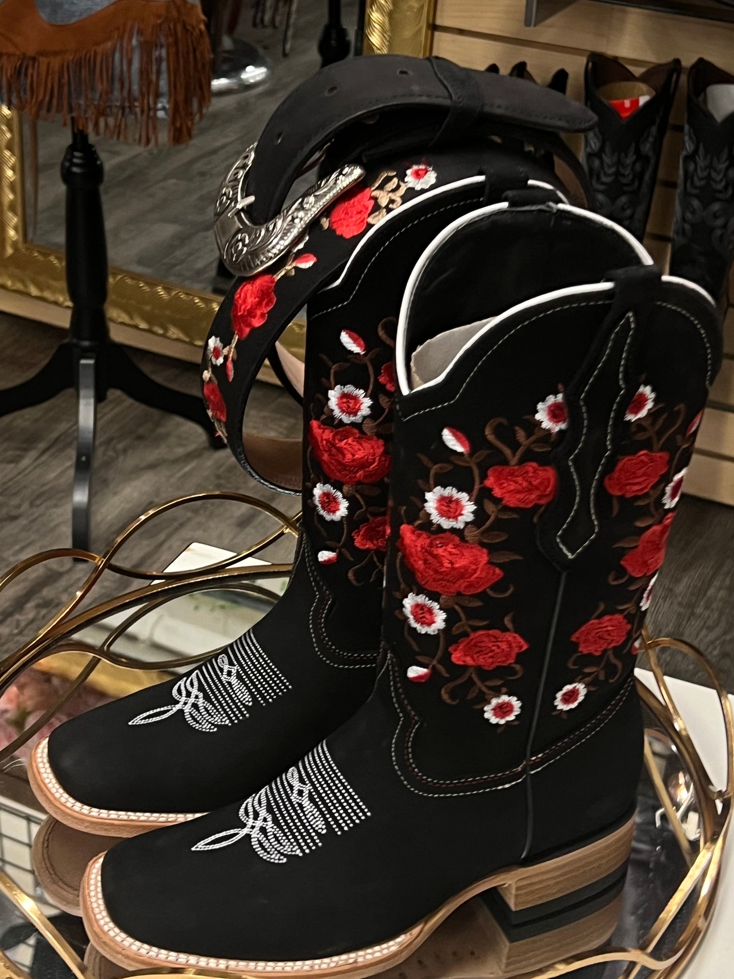 Flor51 Black Boots & Belt