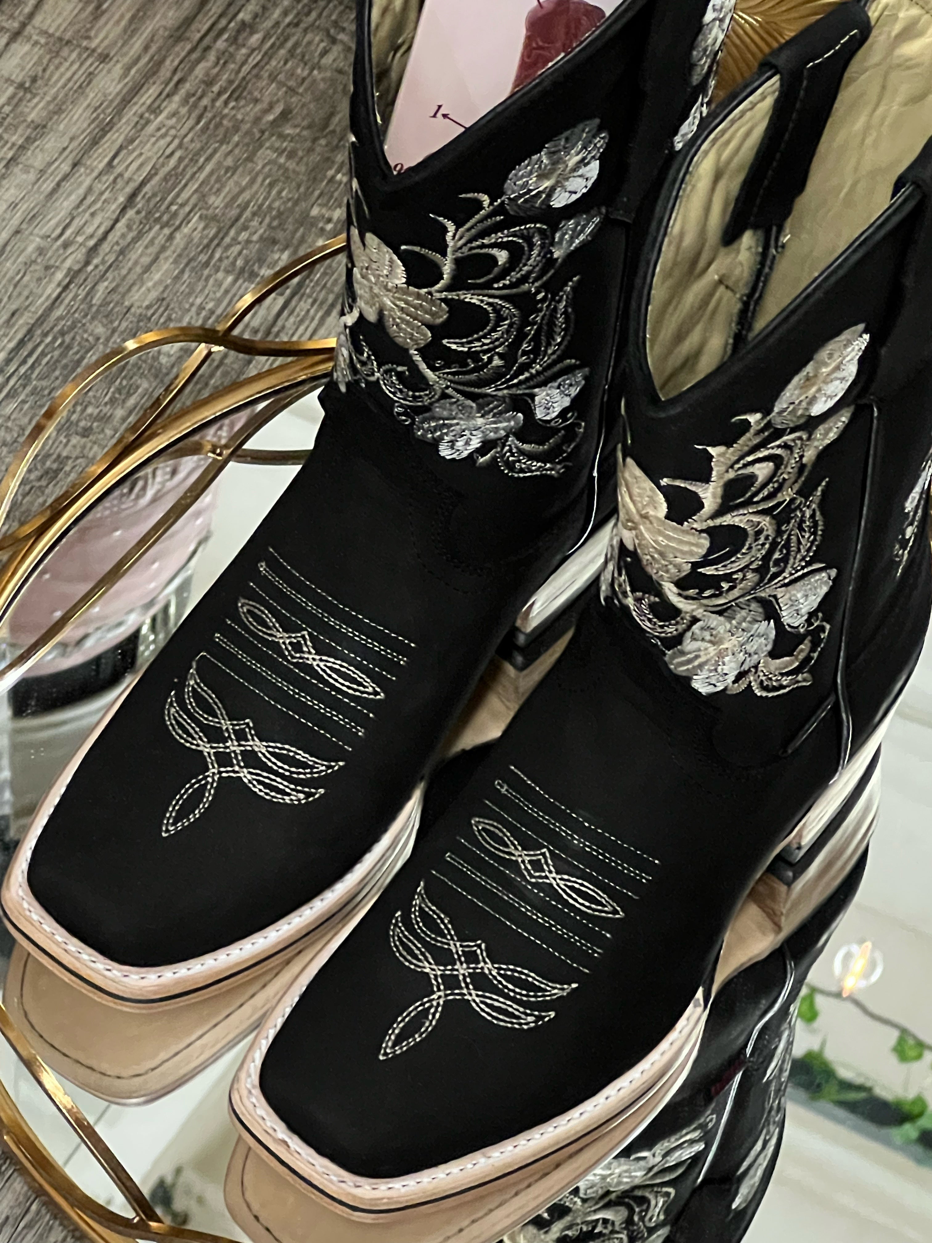 Judy |Womens Square Toe Boots