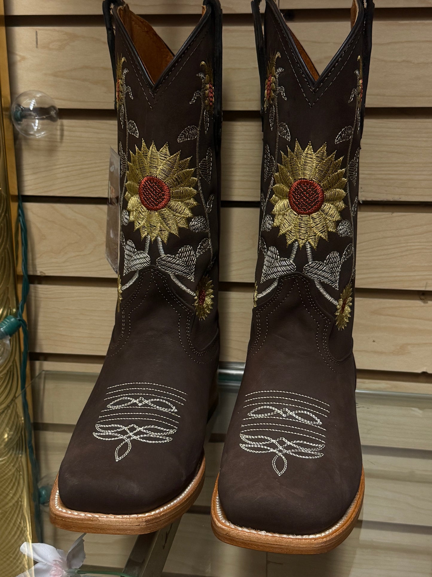 Sol| Square Toe Women’s Boots