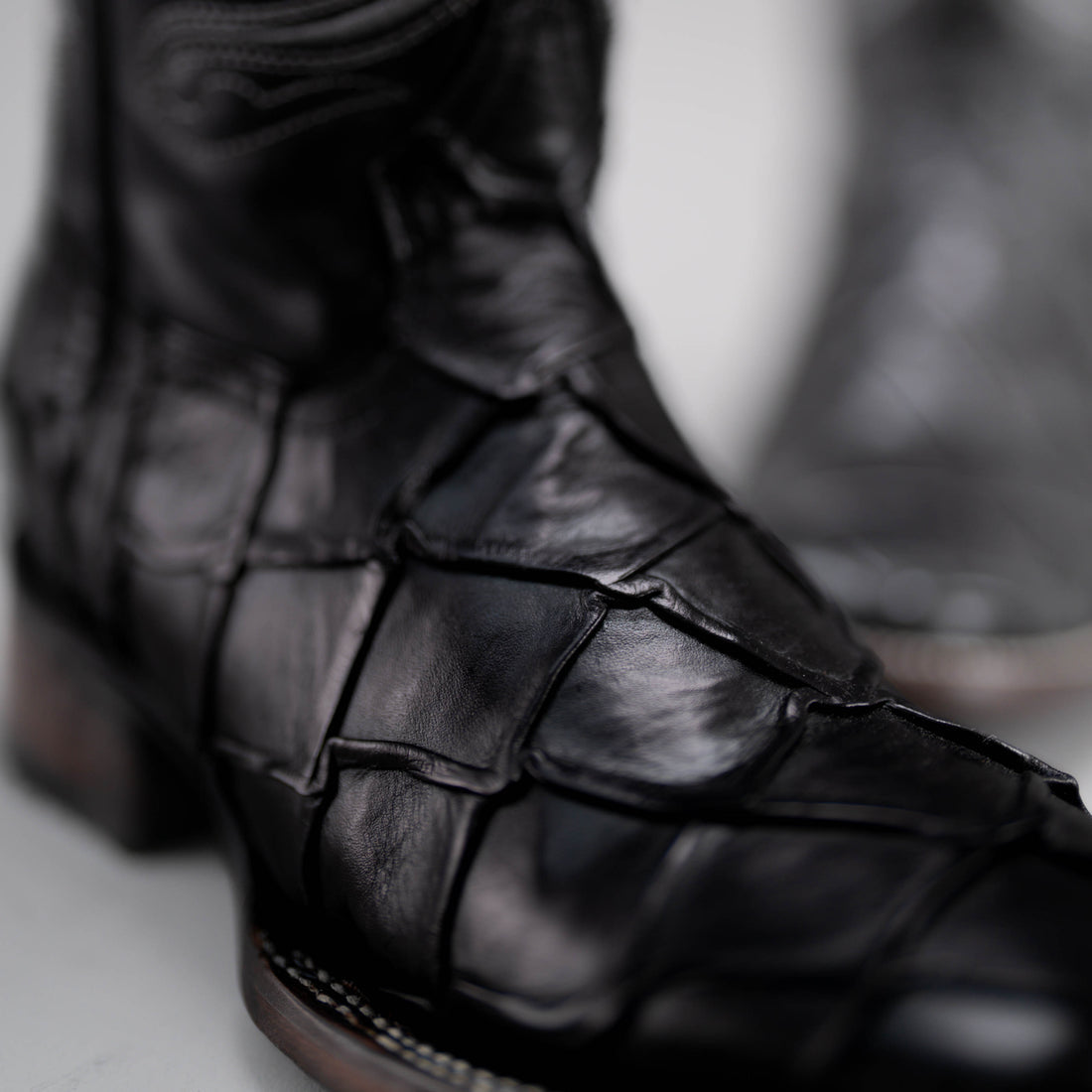 MEN'S PIRARUCU MONSTER FISH SQUARE TOE COWBOY BOOTS