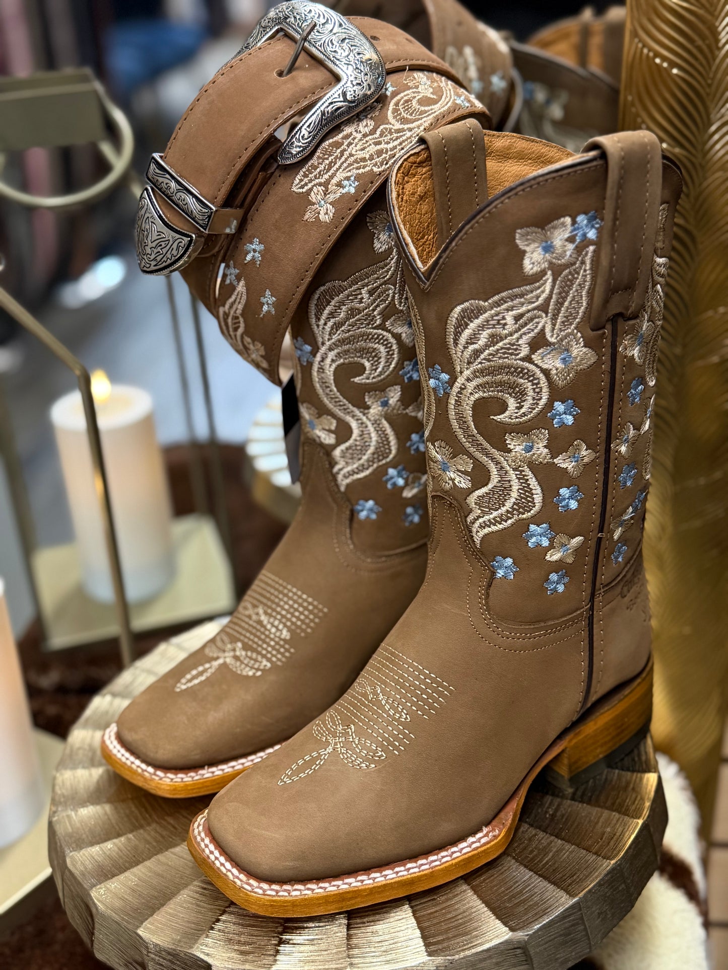 Sarahi Blue Women’s Boots and Belt Set