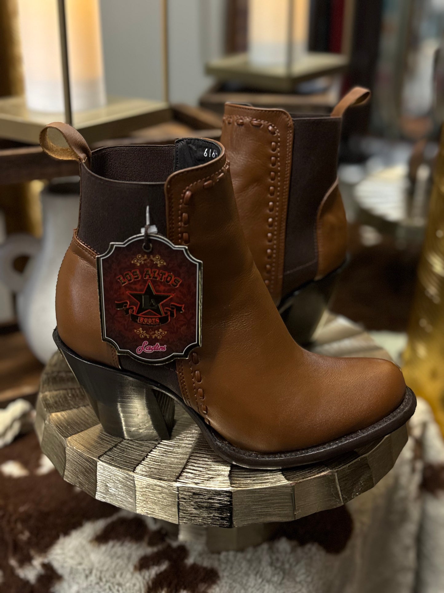 WOMEN´S GENUINE PORTO LEATHER ROUND TOE ANKLE BOOTS HONEY COLOR - LOS ALTOS BOOTS