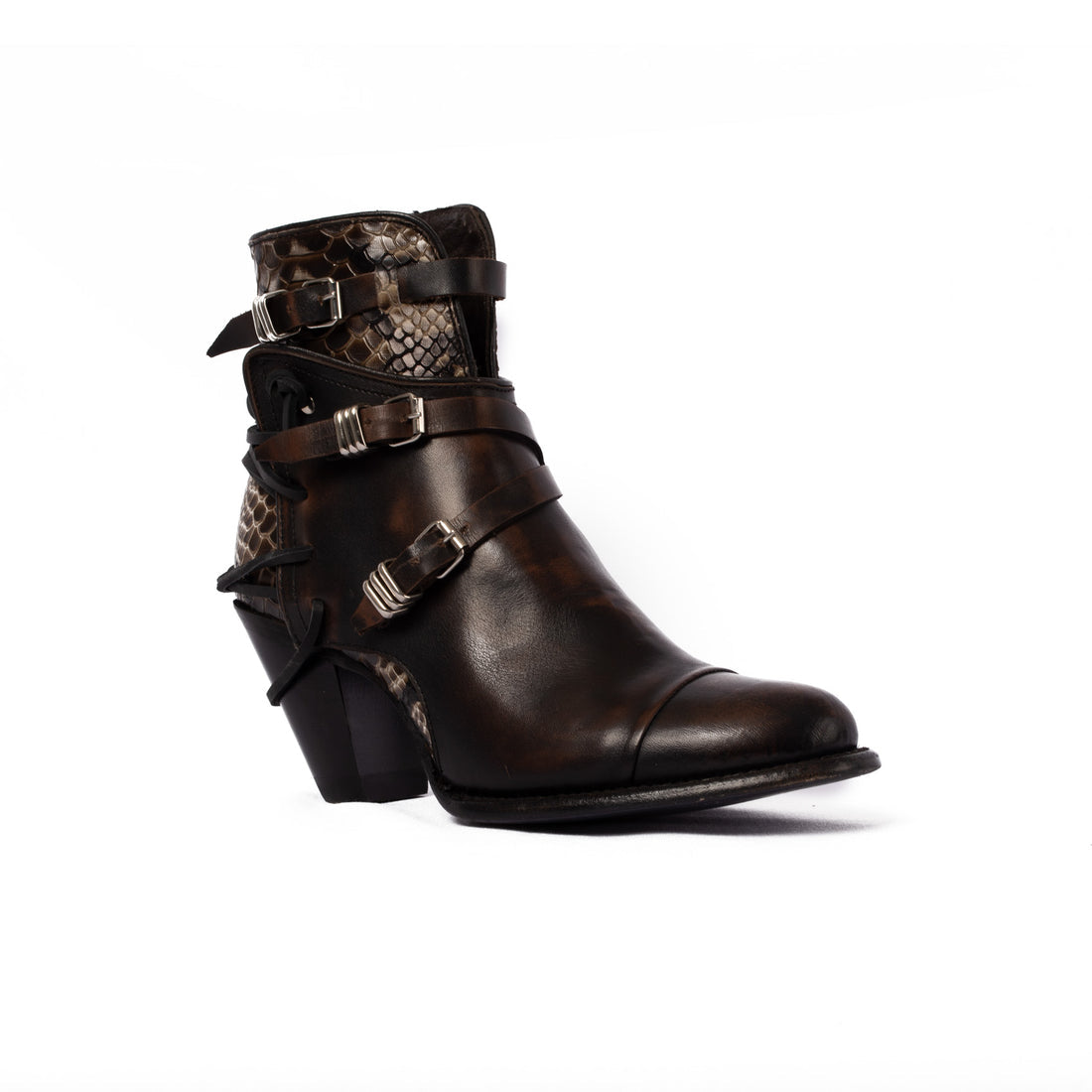 Crue All Leather Round Toe Short Boots (Desert)