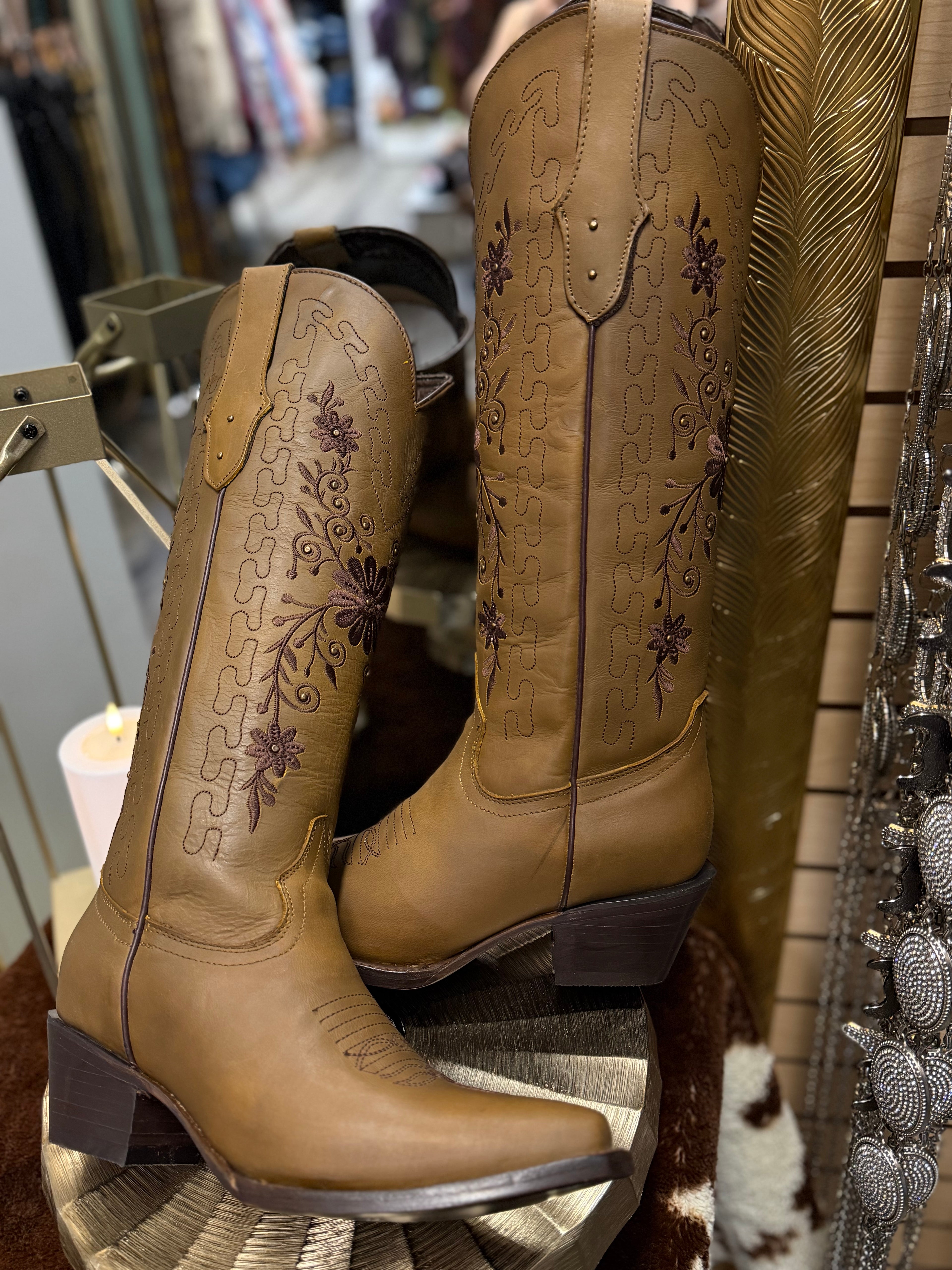 Women’s Tall Snip Toe Cowgirl Boot - Honey