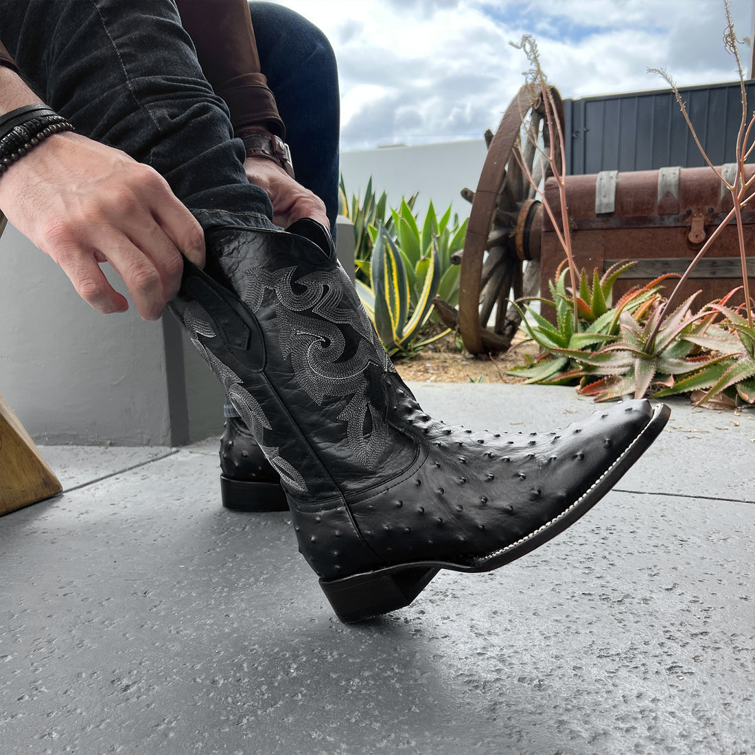 MEN'S OSTRICH SQUARE TOE COWBOY BOOTS AND BELT COMBO