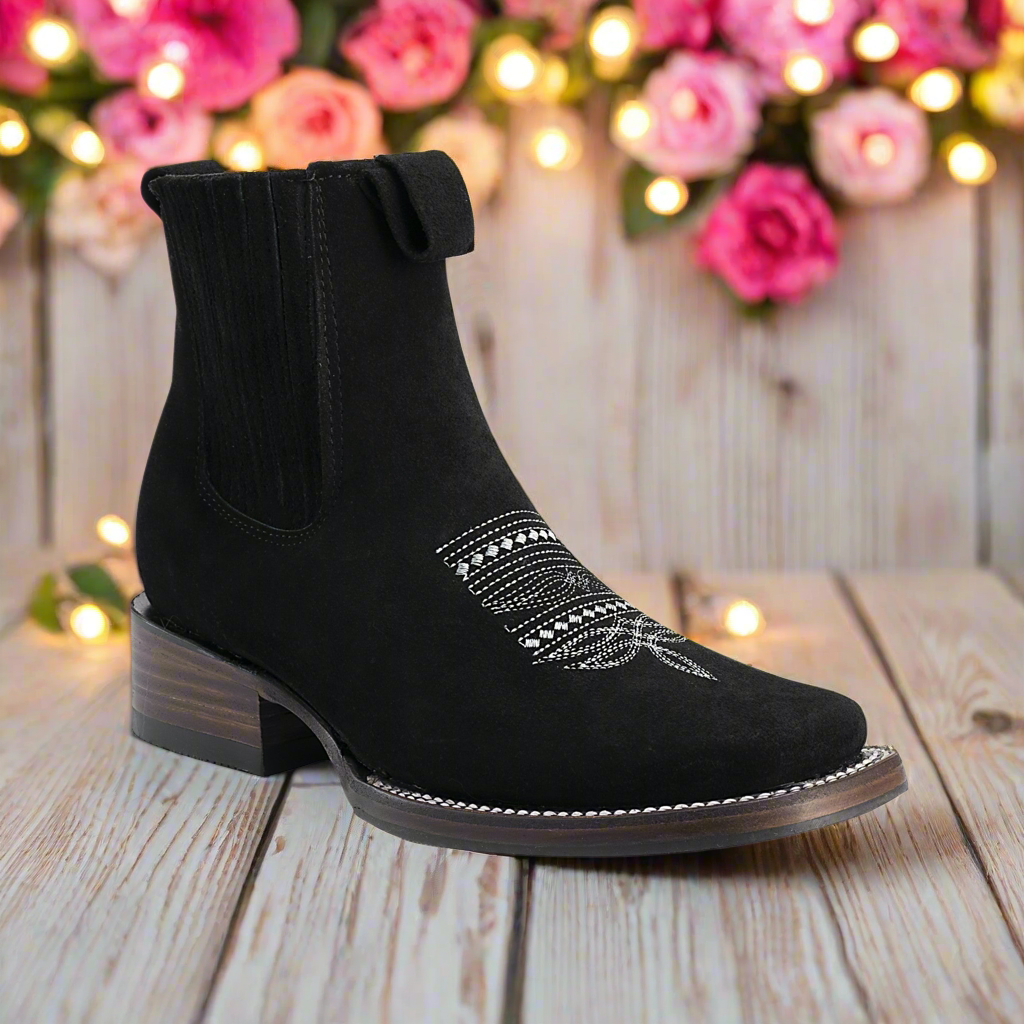 WOMEN'S 723 NOBUCK SQUARE TOE ANKLE BOOTS