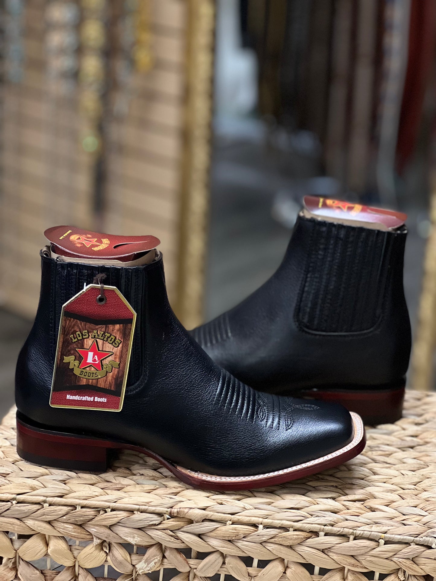 Los Altos Men's Boot Wide Square Toe  Black Leather Sole