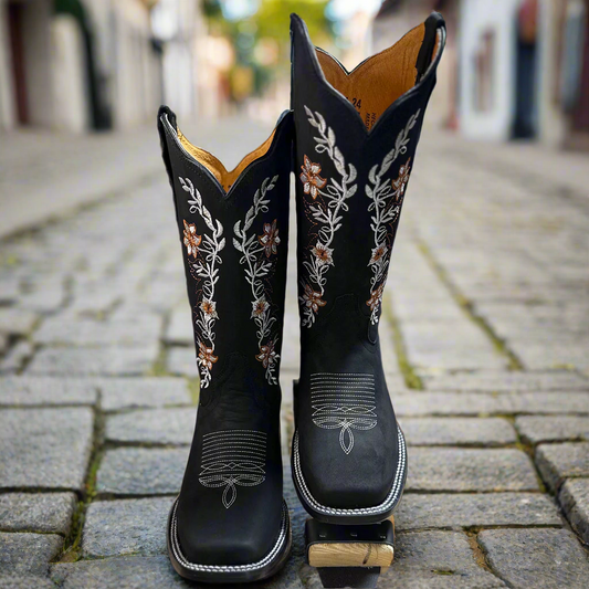 Margarita- Women’s Square-toe Boots Black