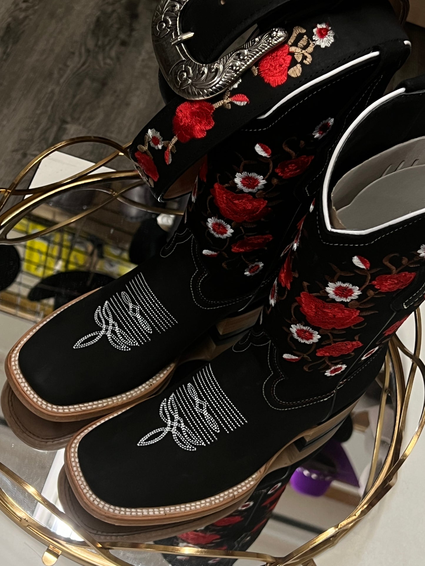 Flor51 Black Boots & Belt
