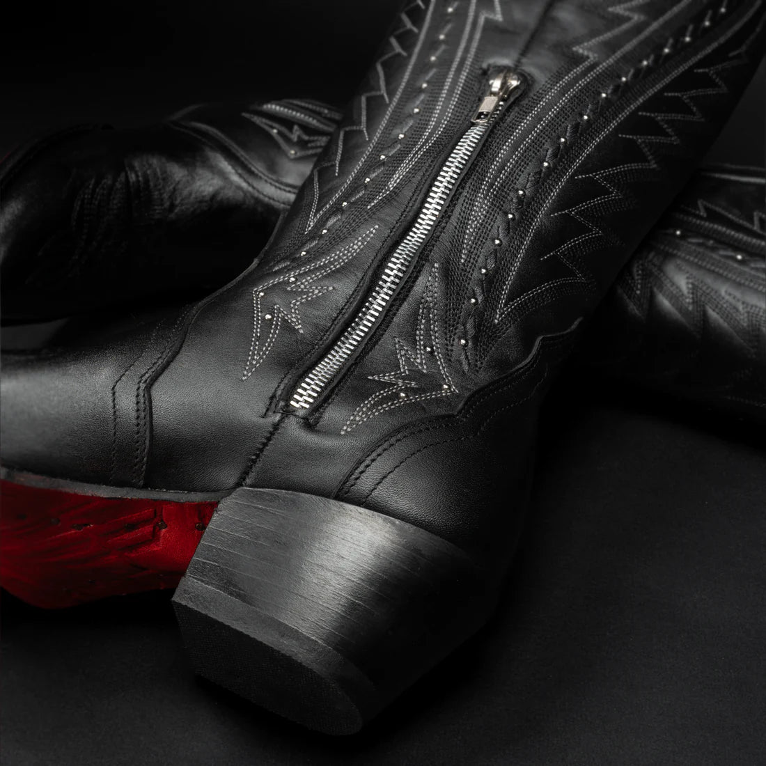 WOMEN'S SAVAGE BELLE  SNIP TOE BLACK