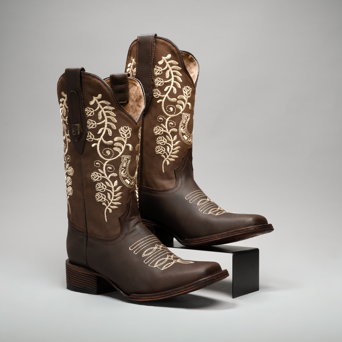 HERRADURA| WOMEN'S EMBROIDERED SQUARE TOE COWBOY BOOTS BROWN