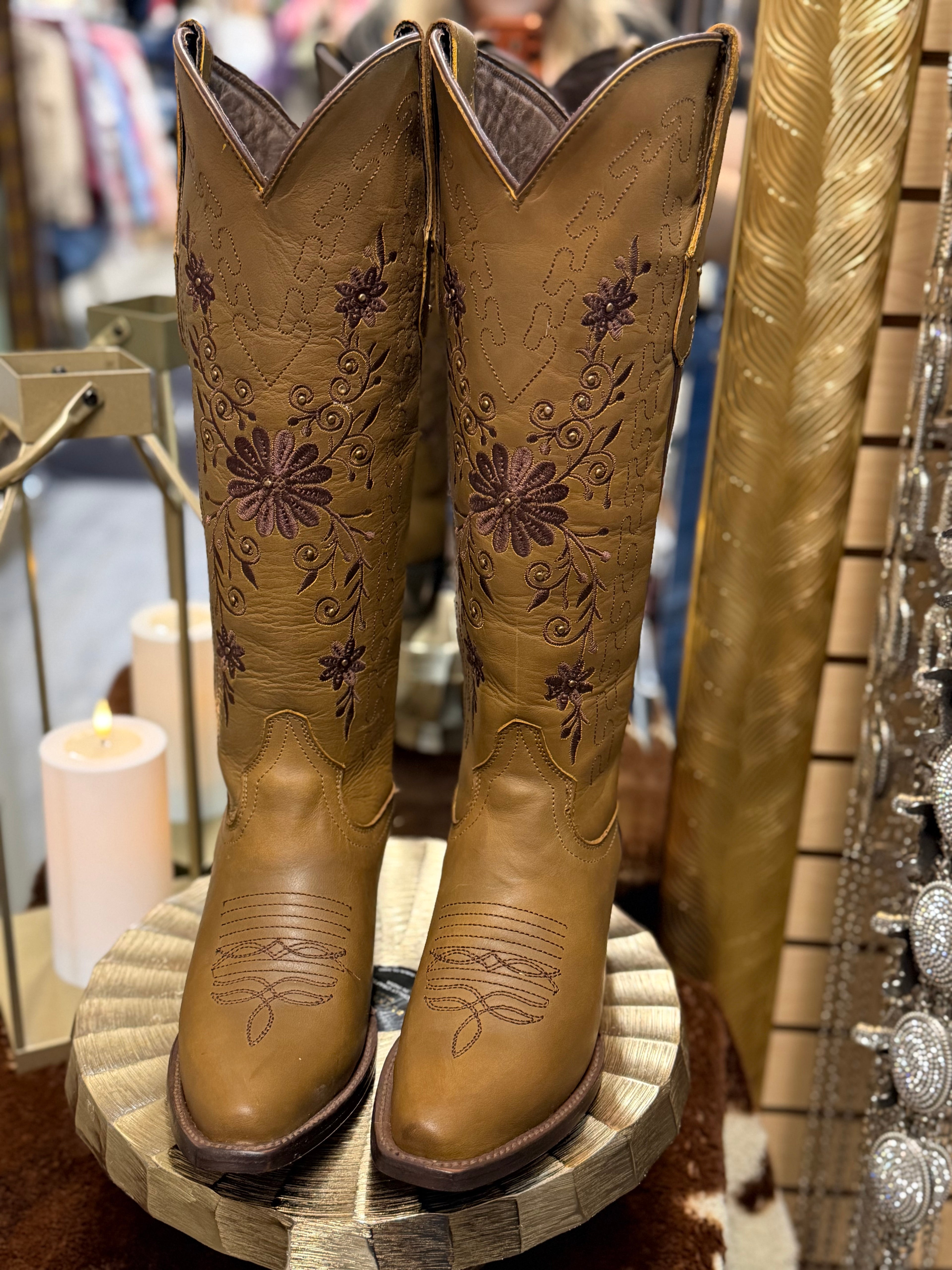 Women’s Tall Snip Toe Cowgirl Boot - Honey