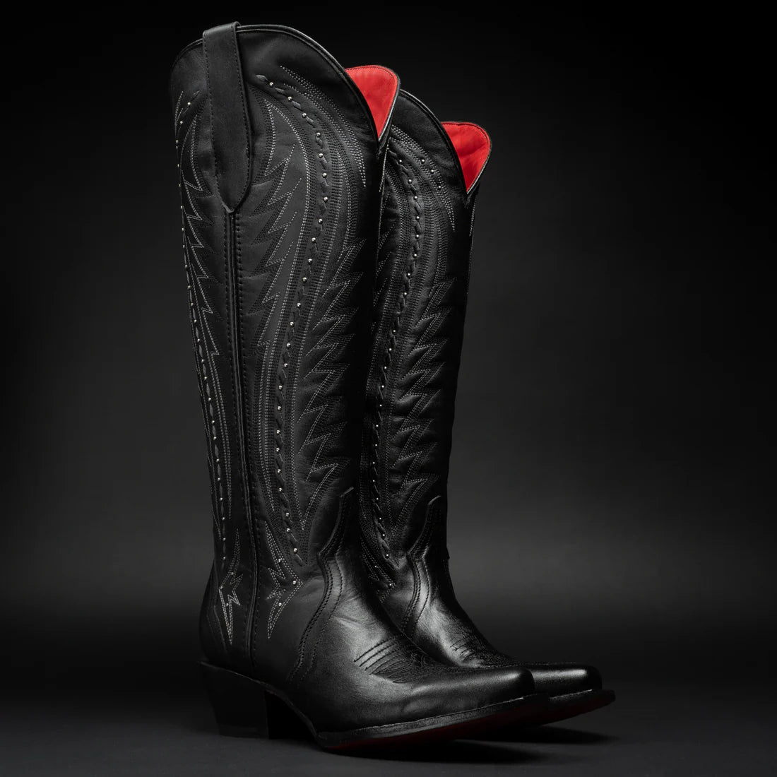 WOMEN'S SAVAGE BELLE  SNIP TOE BLACK