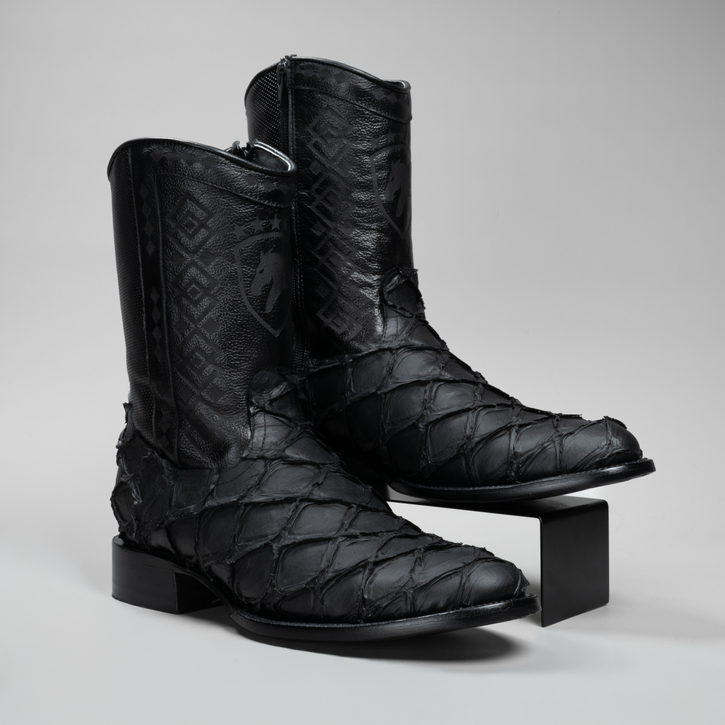 MEN'S PIRARUCU MONSTER FISH ROUND TOE COWBOY BOOTS
