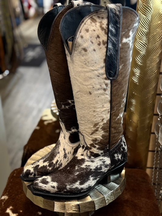 White Diamonds Boots
Snip Toe Hair-On Hide Cowgirl Boots