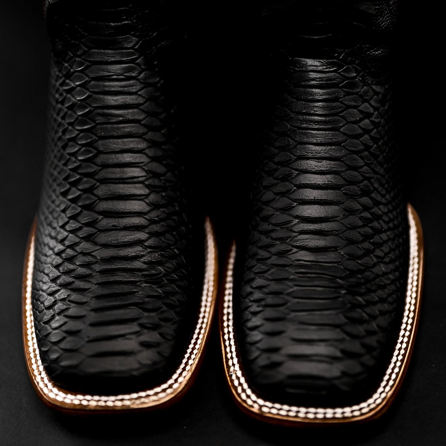 MEN'S MAMBA PYTHON TRIBUTE SQUARE TOE BOOT BLACK