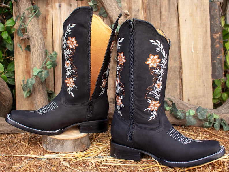 Margarita- Women’s Square-toe Boots Black