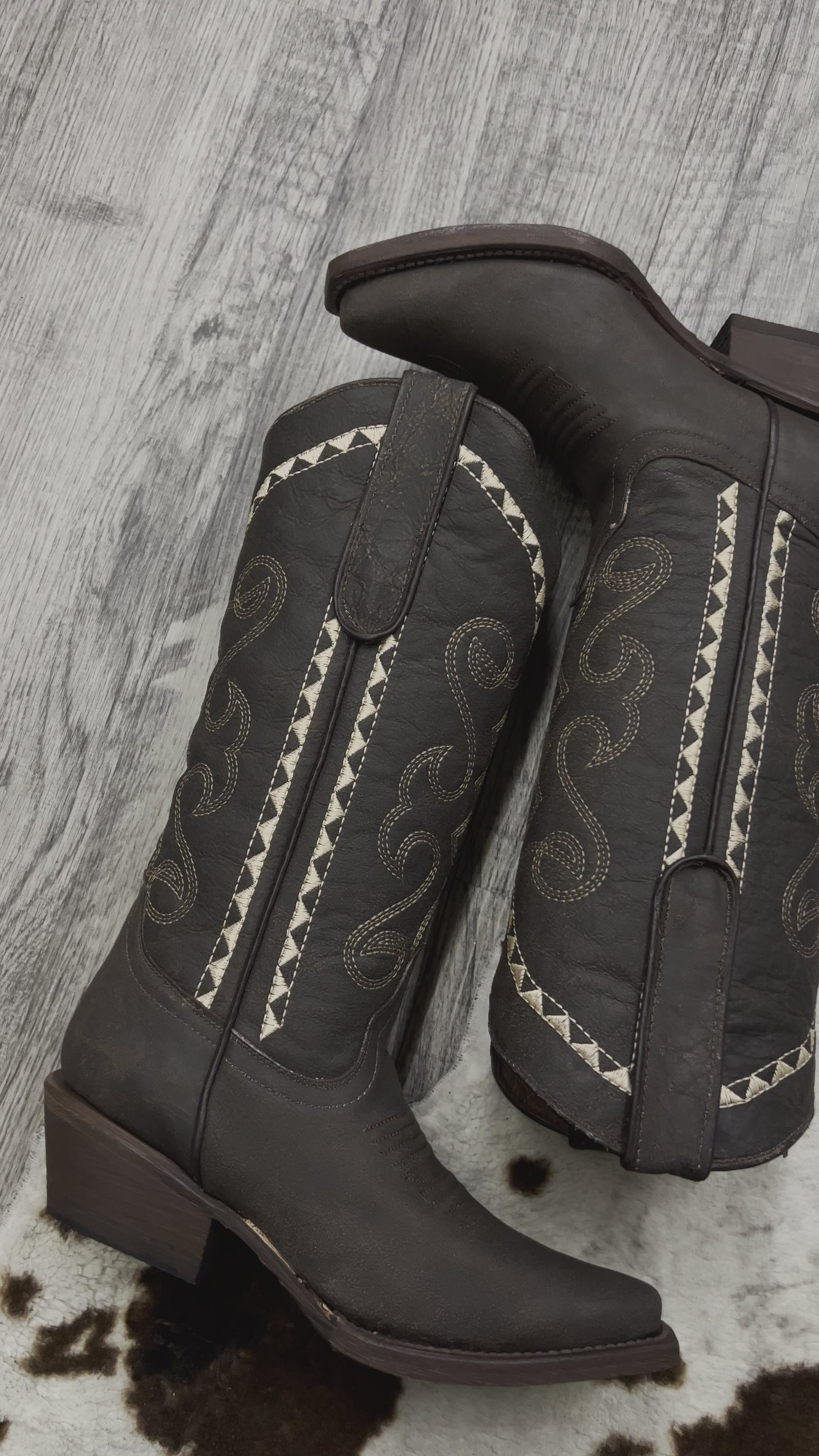 Frame Snip Toe Boots